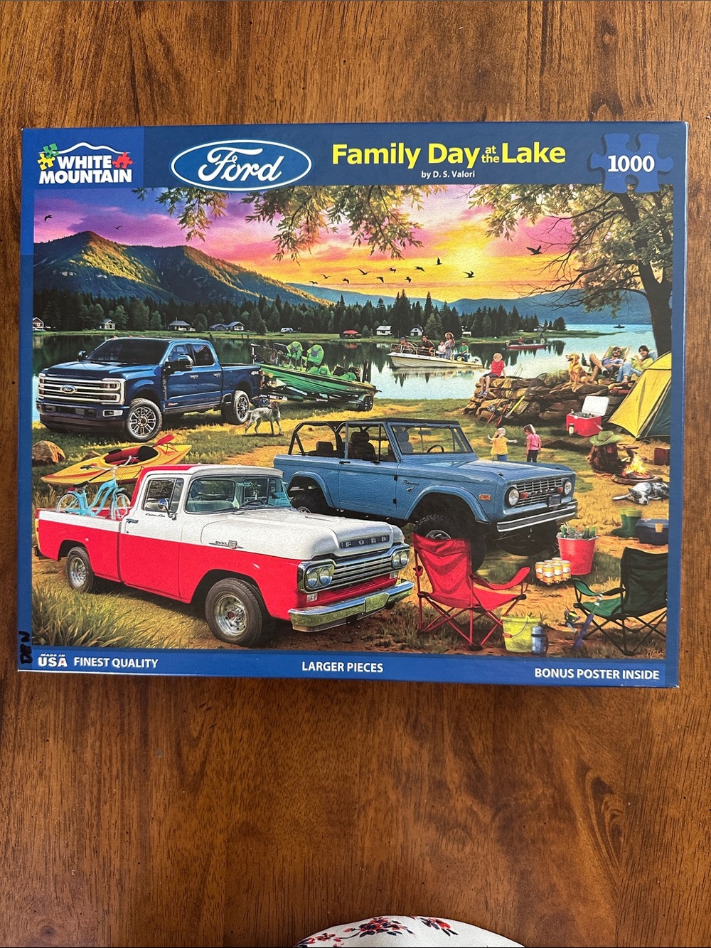 White Mountain 'Family Day at the Lake' Puzzle – 1000 piece